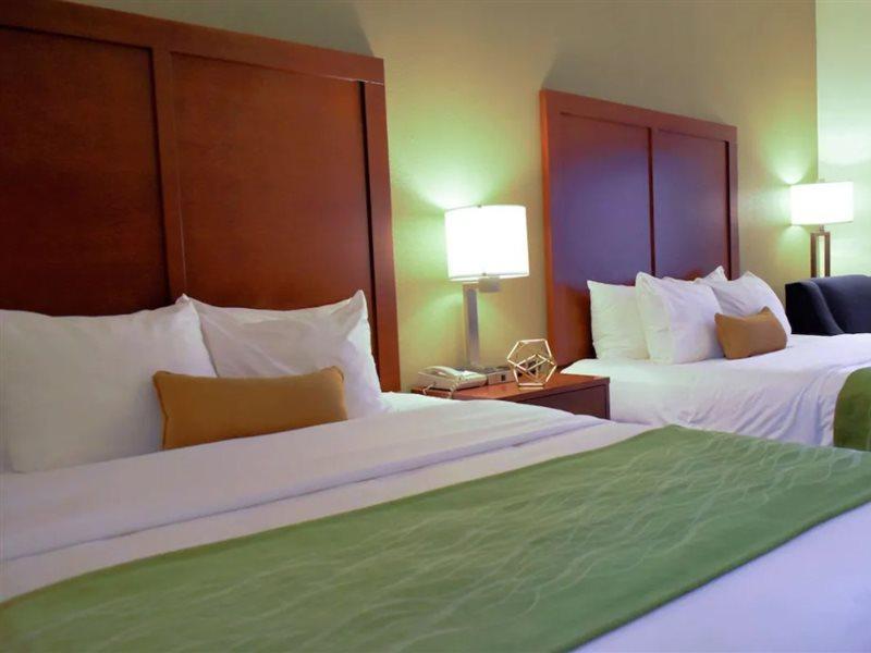 Comfort Inn & Suites Greenville I-70 Luaran gambar