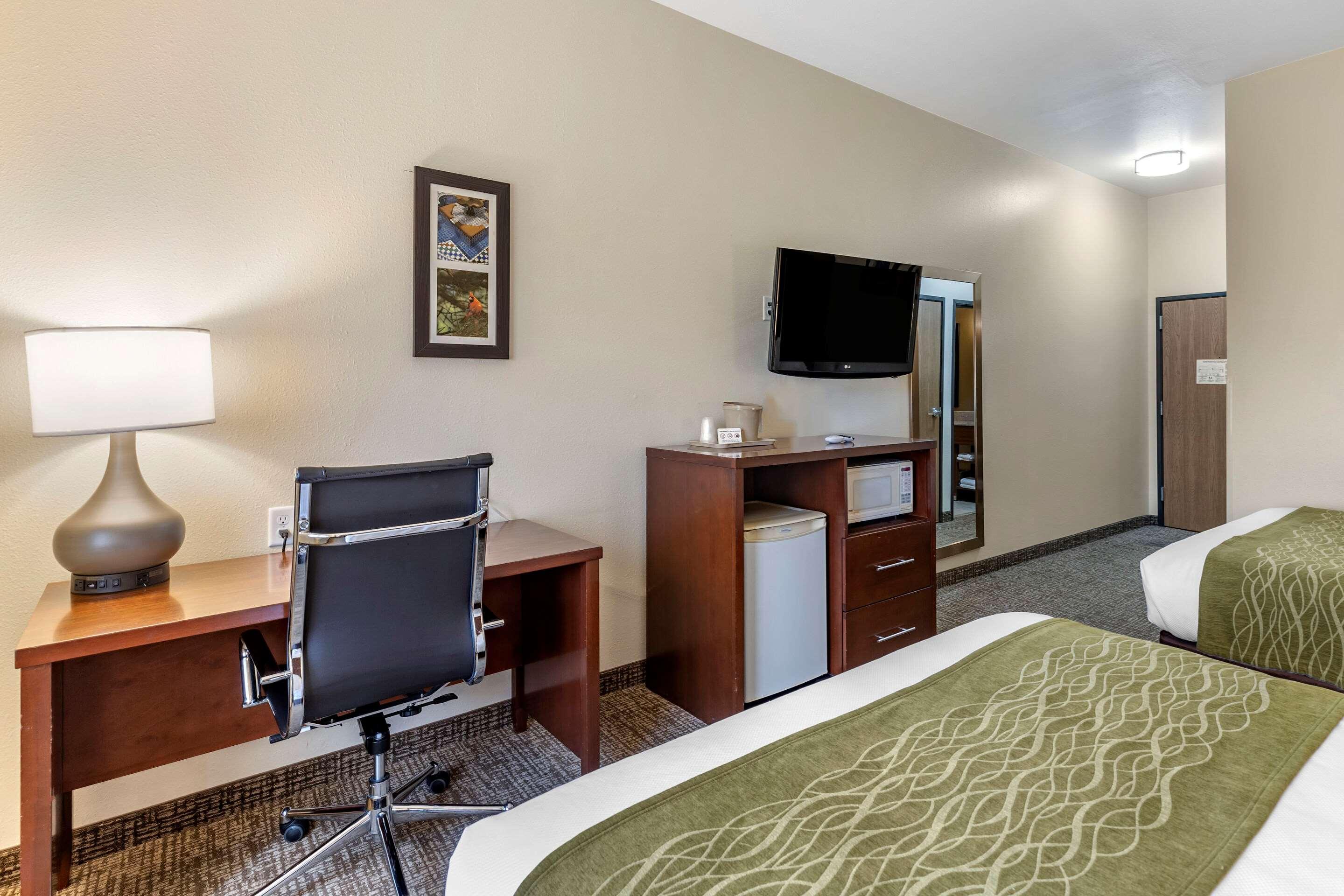 Comfort Inn & Suites Greenville I-70 Luaran gambar