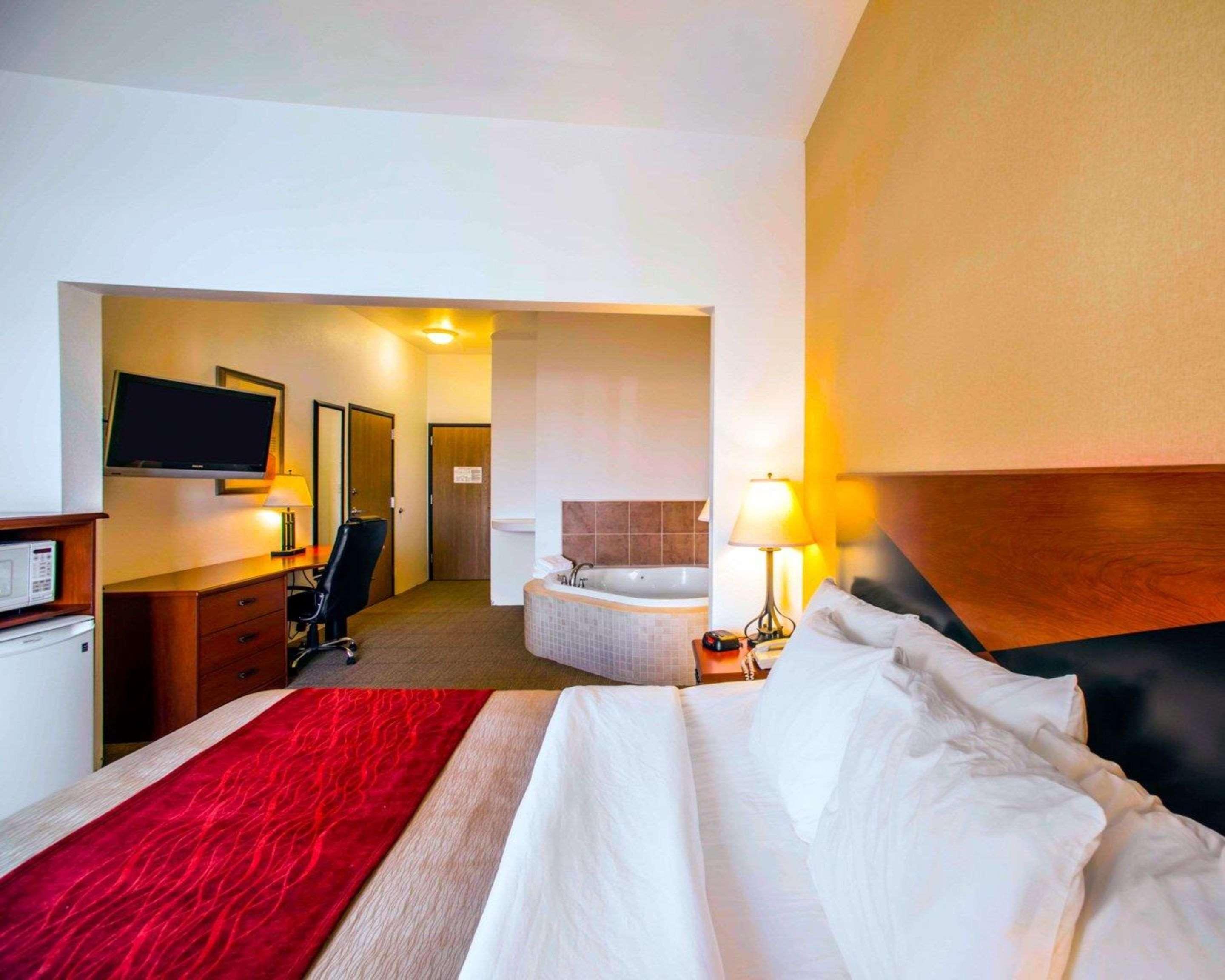 Comfort Inn & Suites Greenville I-70 Luaran gambar