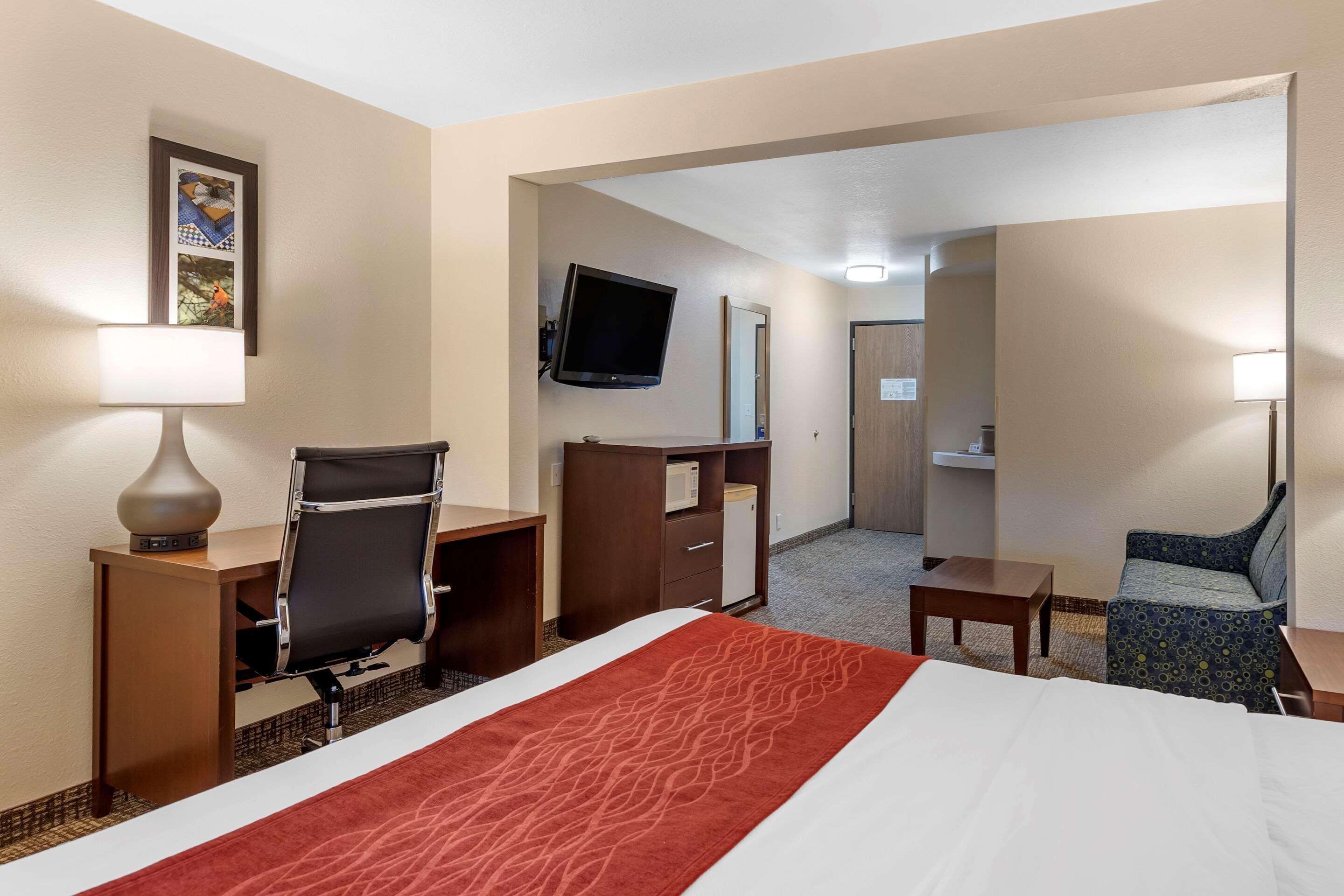 Comfort Inn & Suites Greenville I-70 Luaran gambar