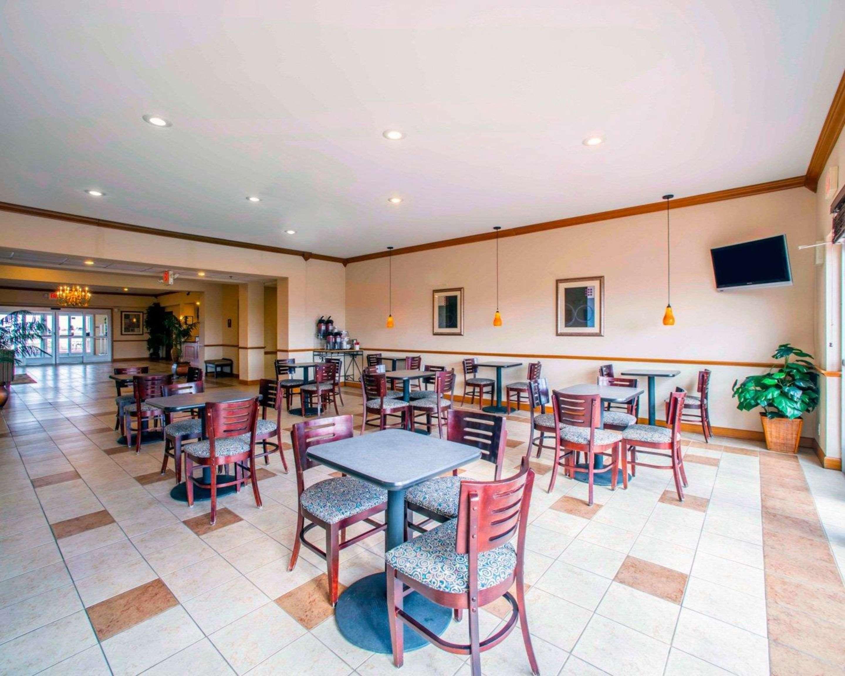 Comfort Inn & Suites Greenville I-70 Luaran gambar