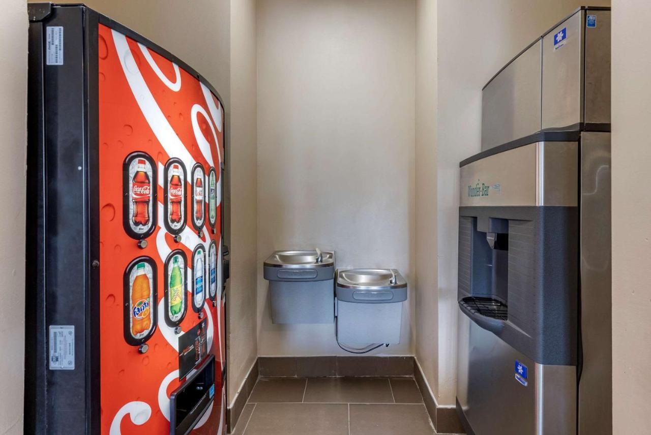 Comfort Inn & Suites Greenville I-70 Luaran gambar